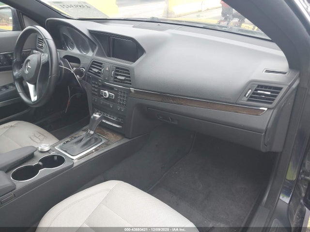 2012 MERCEDES-BENZ E 550 WDDKJ7DB1CF154668 Photo 4