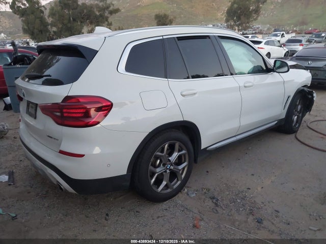 5UXTY3C06M9H10218 BMW X3 Sdrive30i