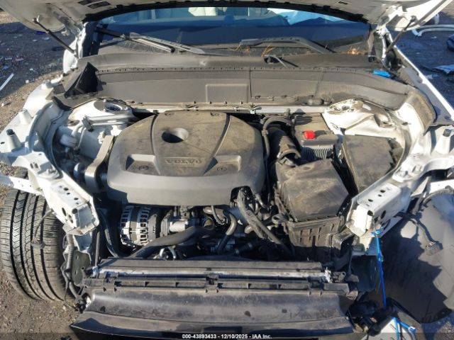 2017 VOLVO XC90 YV4A22PK4H1162122 Photo 9