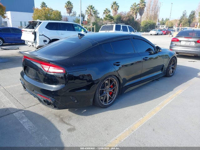 KNAE35LDXN6106904 KIA Stinger Gt-line