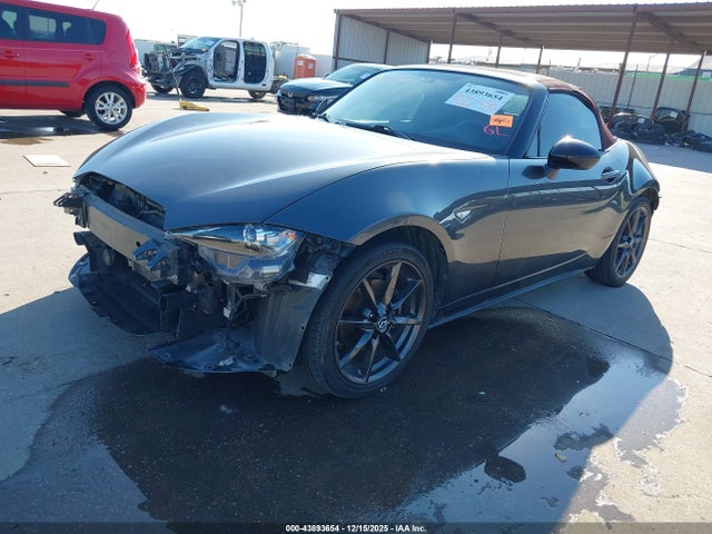 43893654 :رقم المزاد ، JM1NDAC73J0205354 vin ، 2018 Mazda Mx-5 Miata Club مزاد بيع