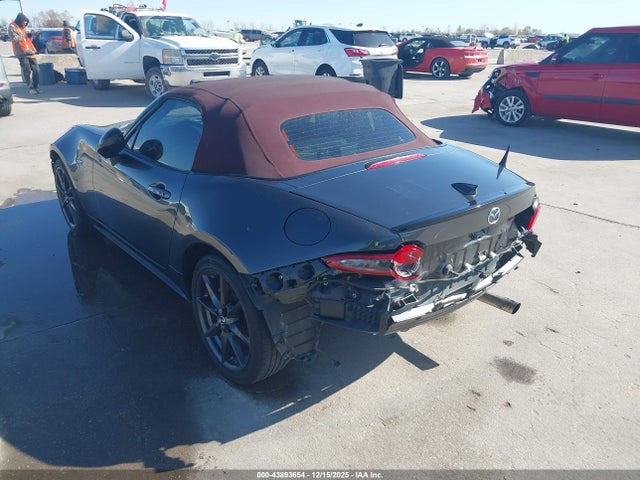 43893654 :رقم المزاد ، JM1NDAC73J0205354 vin ، 2018 Mazda Mx-5 Miata Club مزاد بيع