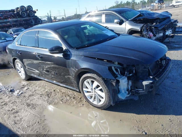 Volkswagen Passat 2.0t Se 2018 1VWBA7A35JC023164 main image