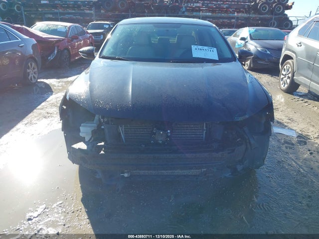 1VWBA7A35JC023164 Volkswagen Passat 2.0t Se
