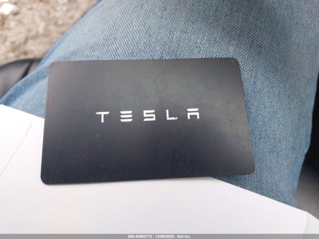 2021 TESLA MODEL Y 5YJYGDEE3MF255078 Photo 10