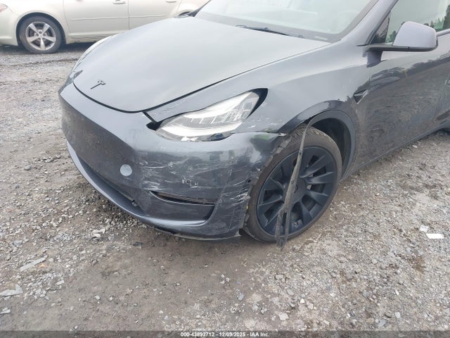 2021 TESLA MODEL Y 5YJYGDEE3MF255078 Photo 5