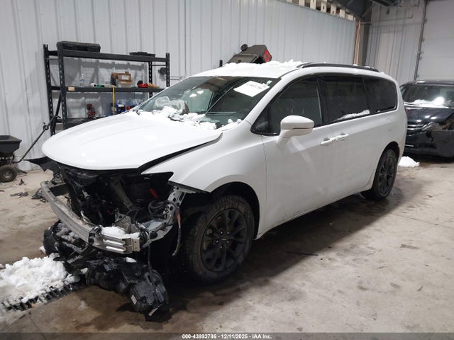 Chrysler Pacifica Touring L Awd 2022 2C4RC3BG3NR135111 Image 2