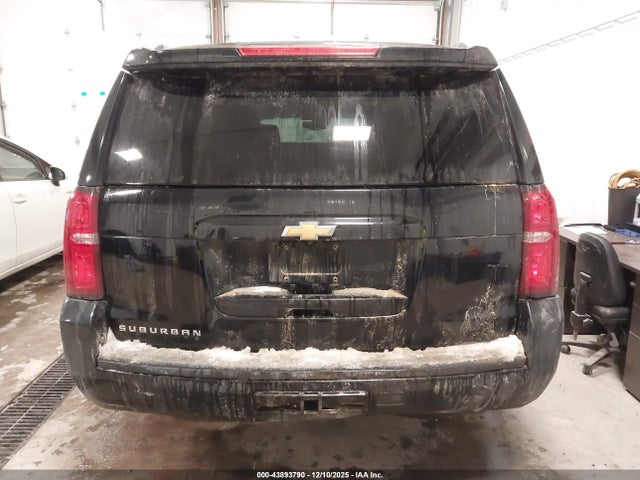 Chevrolet Suburban Lt 2018 1GNSKHKC3JR267453 Image 17