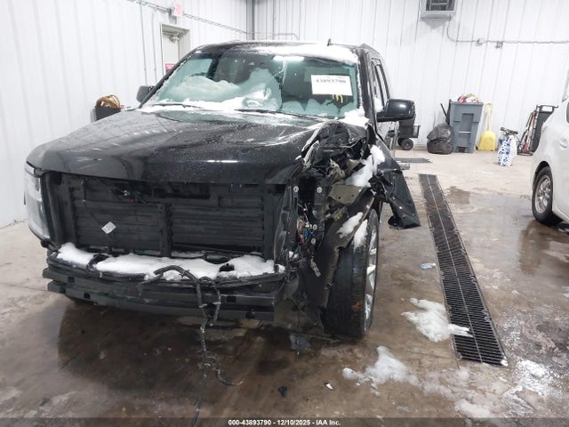 Chevrolet Suburban Lt 2018 1GNSKHKC3JR267453 Image 6