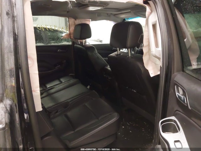 Chevrolet Suburban Lt 2018 1GNSKHKC3JR267453 Image 8