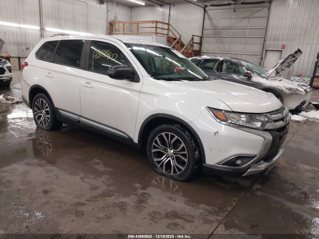 2017 MITSUBISHI OUTLANDER JA4AZ2A3XHZ018120 Photo 0