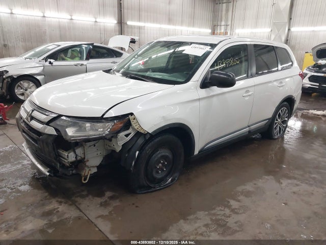 2017 MITSUBISHI OUTLANDER JA4AZ2A3XHZ018120 Photo 1