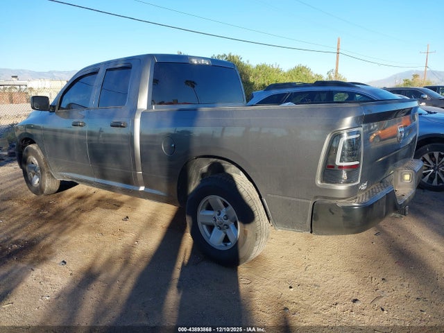 2013 RAM 1500 1C6RR6FP4DS643702 Photo 2