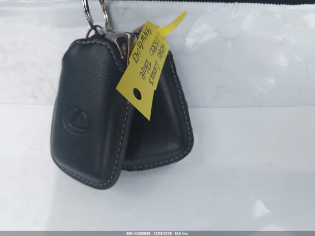 Lexus IS 2021 JTHCA1D22M5117288 Image 24