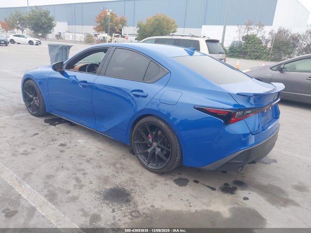 Lexus IS 2021 JTHCA1D22M5117288 Image 16