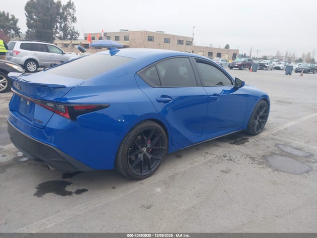 Lexus IS 2021 JTHCA1D22M5117288 Image 17