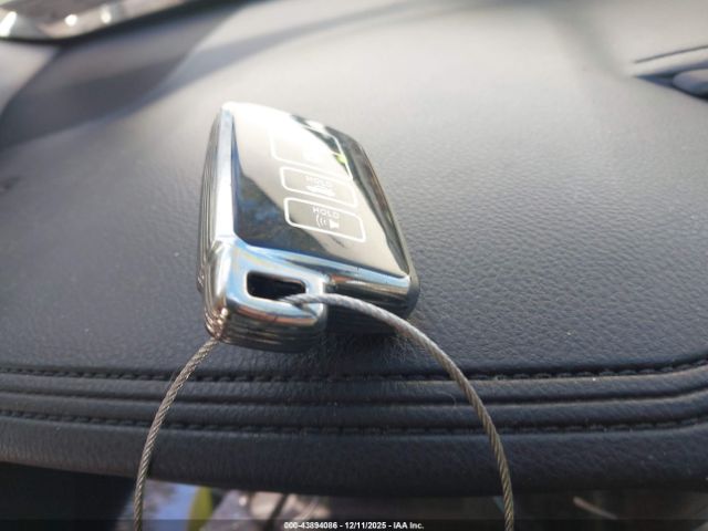 2017 TOYOTA HIGHLANDER 5TDJZRFH2HS442573 Photo 10