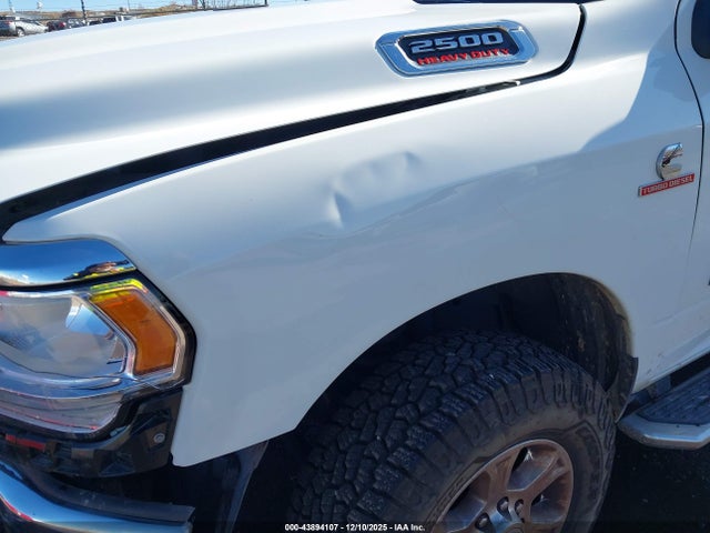 Продажа на аукционе авто 2024 Ram 2500 Big Horn  4x4 6'4 Box, vin: 3C6UR5DL6RG310968, номер лота: 43894107