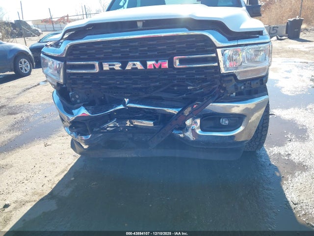 Продажа на аукционе авто 2024 Ram 2500 Big Horn  4x4 6'4 Box, vin: 3C6UR5DL6RG310968, номер лота: 43894107