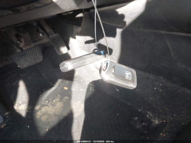 1HGCV1F13KA088786 Honda Accord