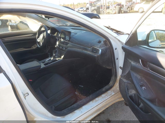 1HGCV1F13KA088786 Honda Accord