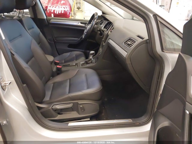 WVWPP7AU5GW916023 Volkswagen E-golf Sel Premium