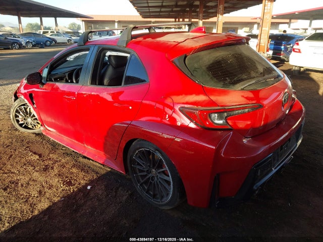 2024 TOYOTA GR COROLLA JTNABAAE6RA013434 Photo 2