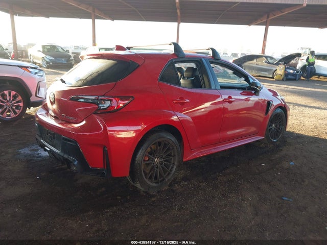 2024 TOYOTA GR COROLLA JTNABAAE6RA013434 Photo 3