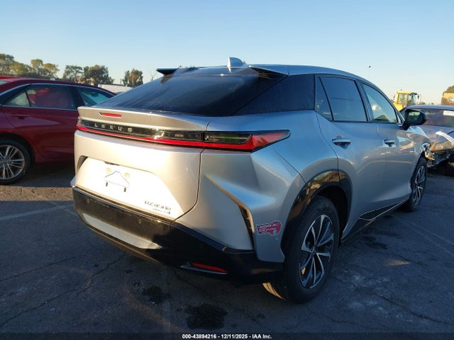 2023 LEXUS RZ 450E JTJAAAAB9PA021227 Photo 3