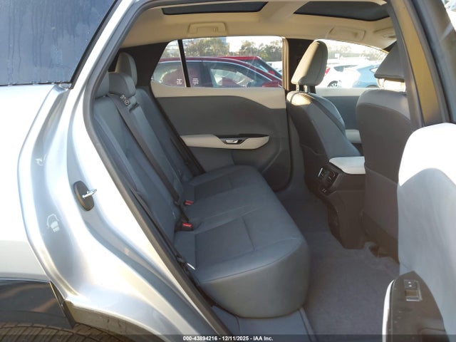 2023 LEXUS RZ 450E JTJAAAAB9PA021227 Photo 7