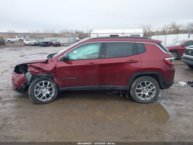 Jeep Compass Latitude Lux 4x4 2022 3C4NJDFB7NT118446 Image 15