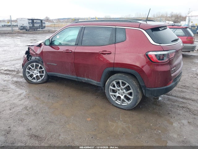 Jeep Compass Latitude Lux 4x4 2022 3C4NJDFB7NT118446 Image 3
