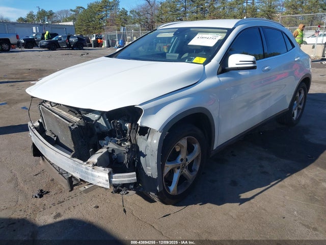 2019 MERCEDES-BENZ GLA 250 WDCTG4EB0KU005408 Photo 1