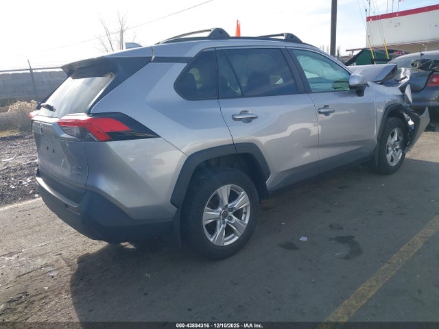 Toyota Rav4 Xle 2021 2T3P1RFV7MC238935 Image 4