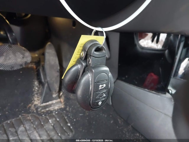 2020 MINI CONVERTIBLE WMWWJ5C02L3L40041 Photo 10