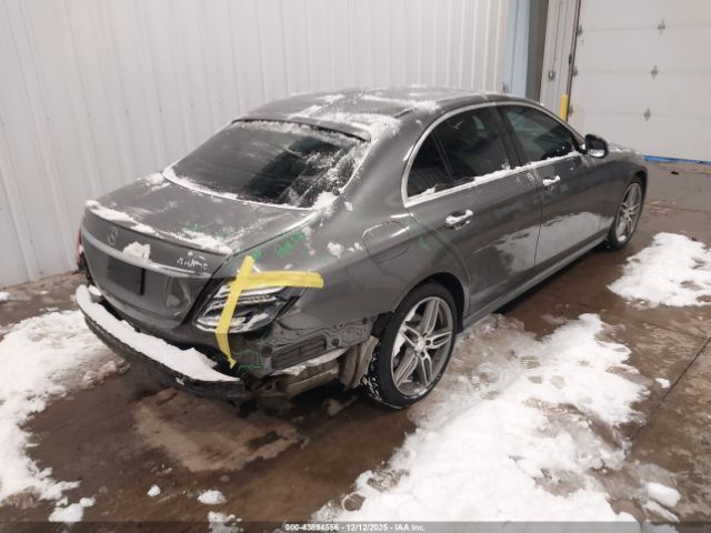 2017 MERCEDES-BENZ E 300 WDDZF4KB2HA093840 Photo 3