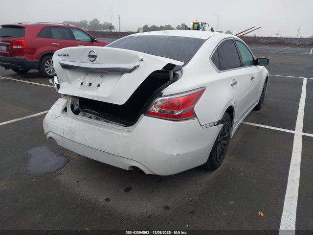 1N4AL3AP2FN408624 Nissan Altima 2.5 S