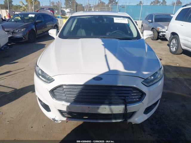 Ford Fusion Hybrid Titanium 2015 3FA6P0RU3FR199071 Image 12
