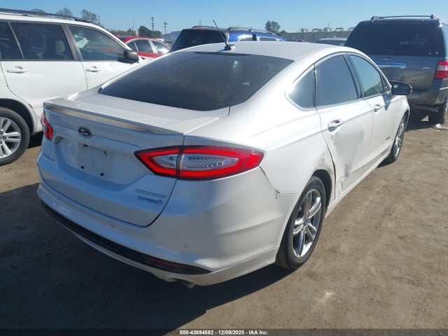 Ford Fusion Hybrid Titanium 2015 3FA6P0RU3FR199071 Image 4