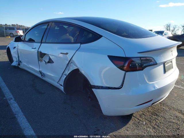 2023 TESLA MODEL 3 5YJ3E1EC4PF581537 Photo 2