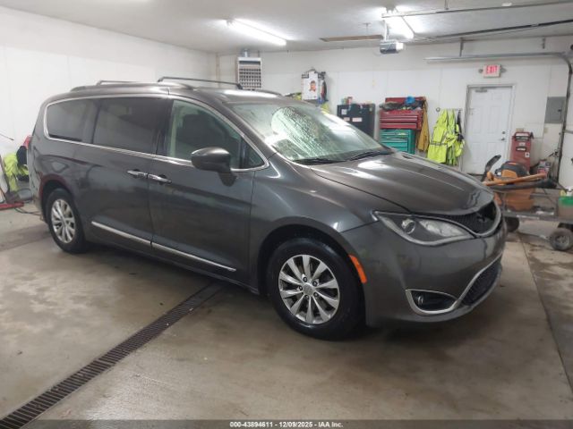 2017 CHRYSLER PACIFICA 2C4RC1BG5HR821322