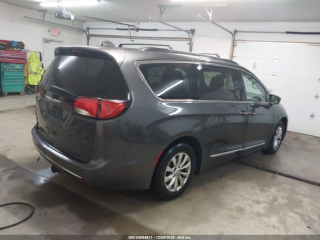 2017 CHRYSLER PACIFICA 2C4RC1BG5HR821322 Photo 3