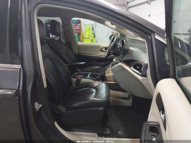 2017 CHRYSLER PACIFICA 2C4RC1BG5HR821322 Photo 4