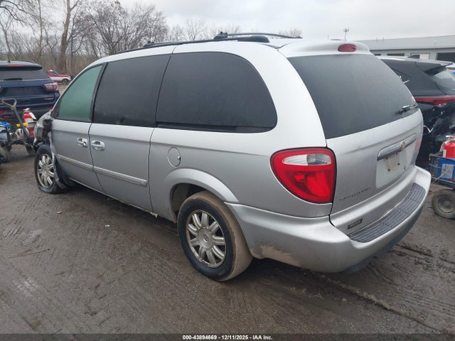 Продажа на аукционе авто 2005 Chrysler Town & Country Touring, vin: 2C4GP54L15R466187, номер лота: 43894669