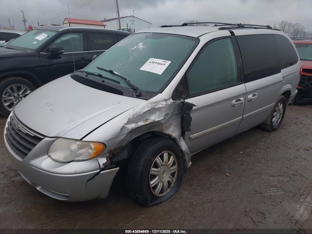 Продажа на аукционе авто 2005 Chrysler Town & Country Touring, vin: 2C4GP54L15R466187, номер лота: 43894669