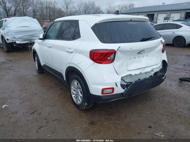 43894693 :رقم المزاد ، KMHRB8A32MU098385 vin ، 2021 Hyundai Venue Se مزاد بيع
