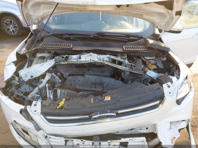 Продаж на аукціоні авто 2015 Ford Escape Titanium, vin: 1FMCU9JX2FUB17643, номер лоту: 43894729