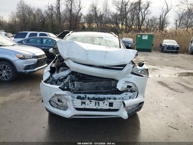 Продаж на аукціоні авто 2015 Ford Escape Titanium, vin: 1FMCU9JX2FUB17643, номер лоту: 43894729