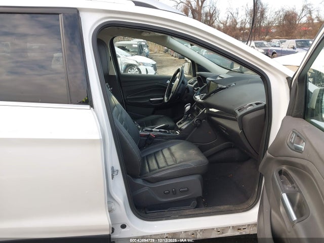 Продаж на аукціоні авто 2015 Ford Escape Titanium, vin: 1FMCU9JX2FUB17643, номер лоту: 43894729