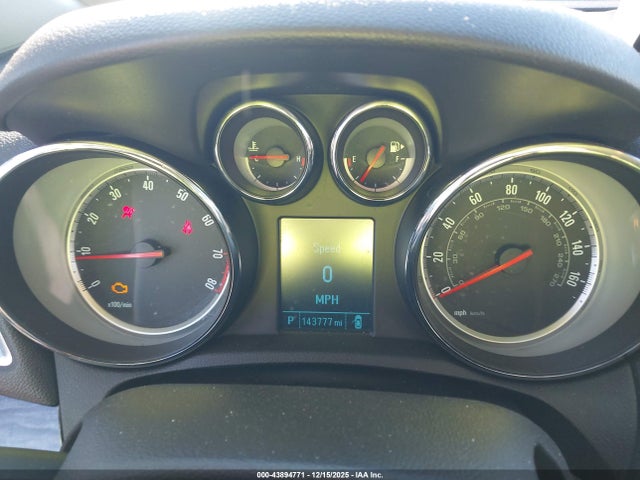 2015 Buick Encore მანქანა იყიდება აუქციონზე, vin: KL4CJASBXFB242235, აუქციონის ნომერი: 43894771